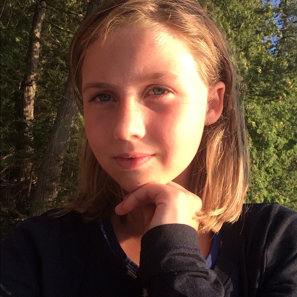 Meet your Posher, Keeley - Picture 1 of 1